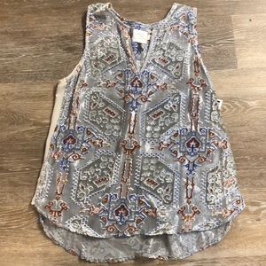 Women’s nice patterned tank great condition ex sm
